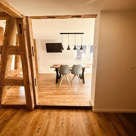 Lindenglueck لوفنغن